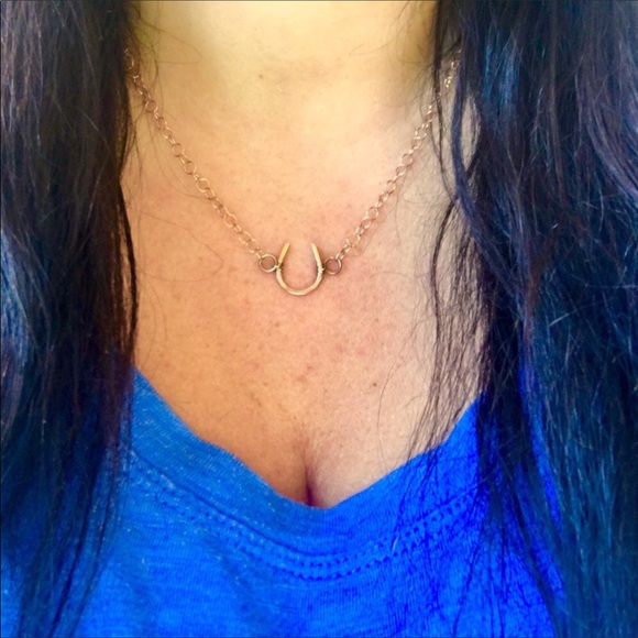 Textured/Hammered Good Luck Horseshoe Necklace - Picture 7 of 9